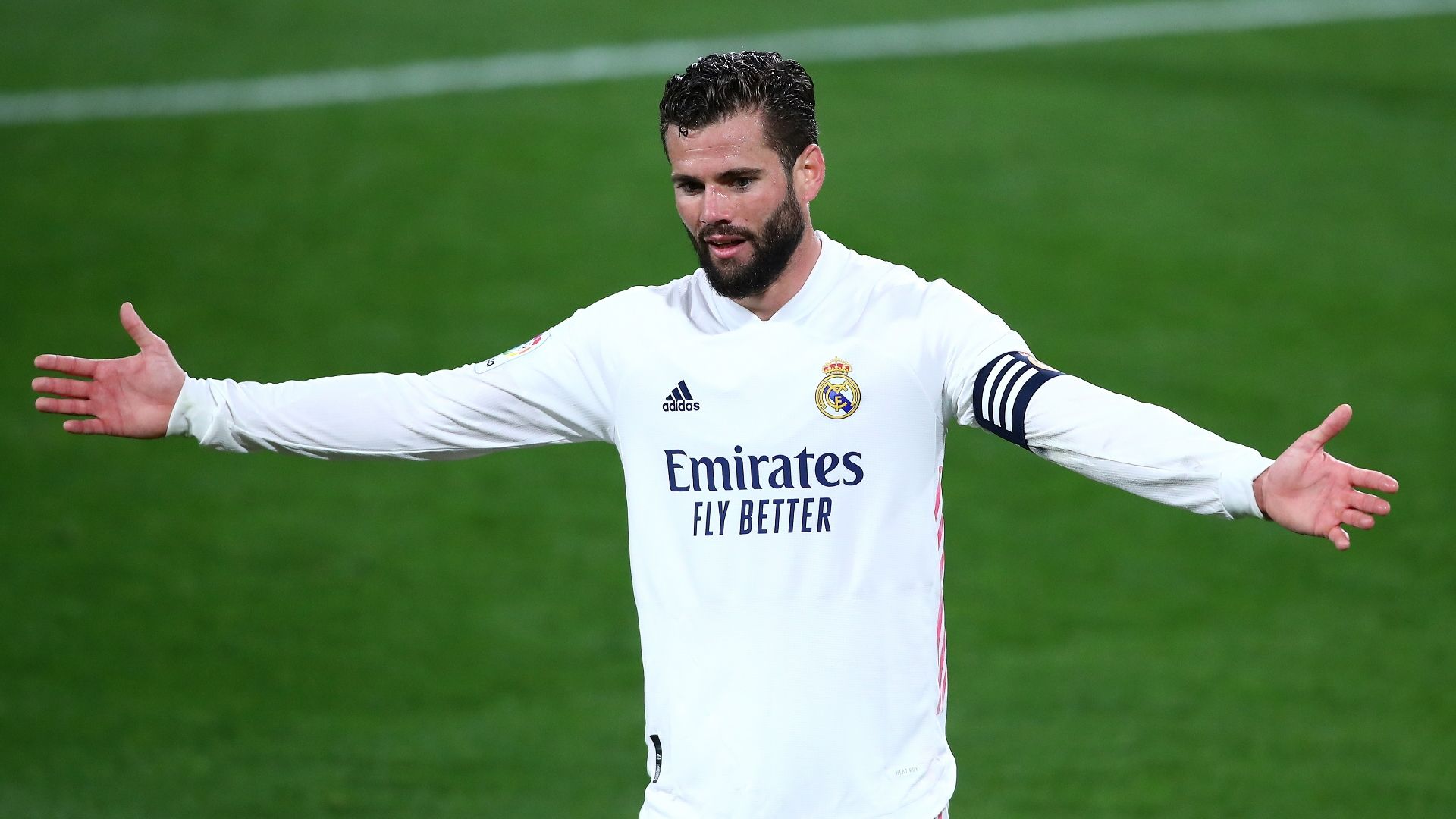 ناتشو وريال مدريد: القميص الذي لبسه فتى وبقي يرتديه رجلًا