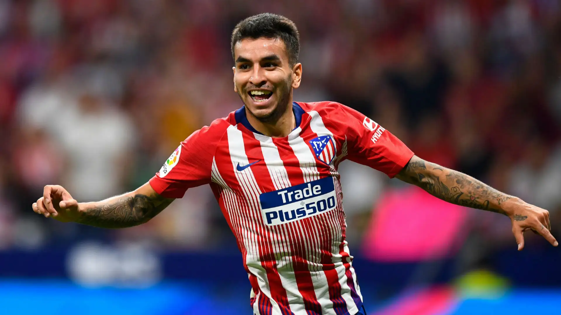 أنخل كوريا وأتلتيكو مدريد: صخرة الدفاع وروح الانتصار
